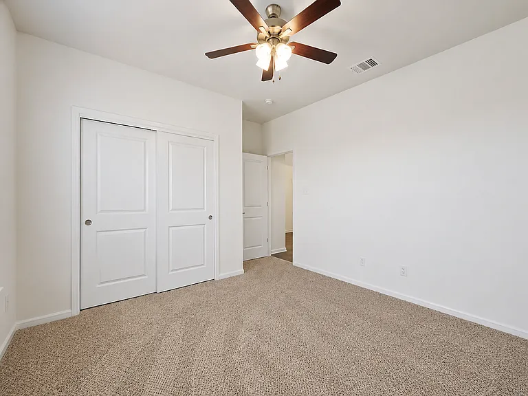 8117 Smoke Creek Ln — Photo 7