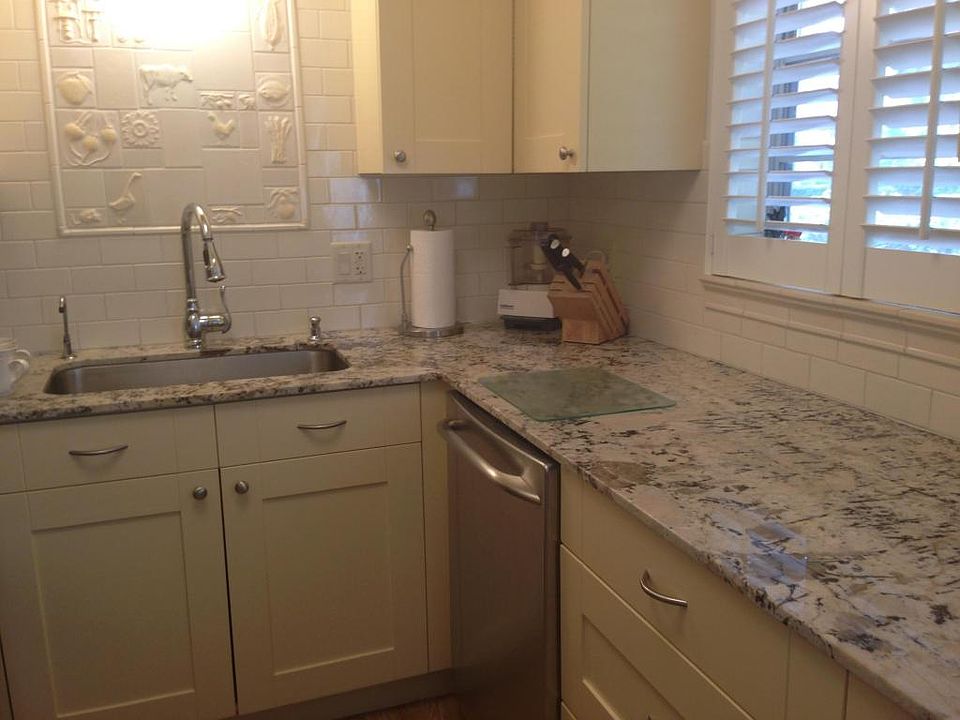 1st image of 227 Windsor K