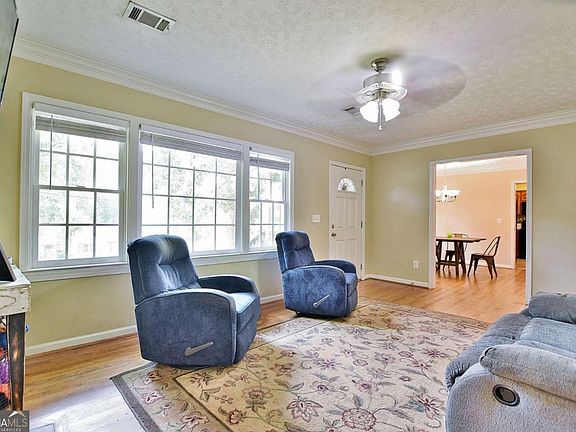 5th image of 1543 39th St