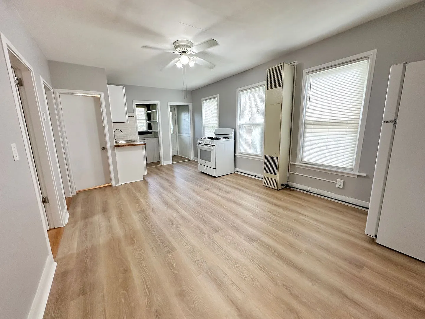 38 Oriole Street — Photo 2