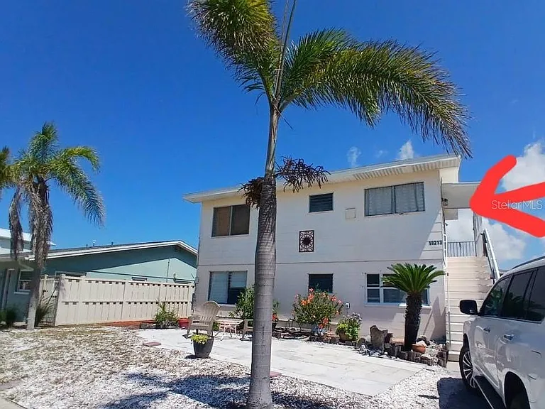 18213 Gulf Blvd #A — Photo 2