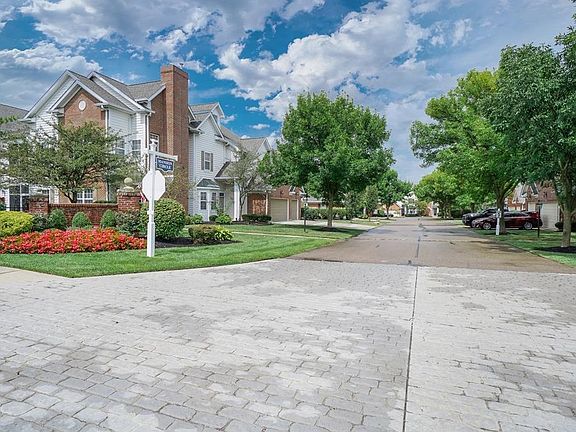 3rd image of 7579C Mansion Cir