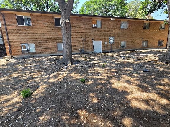 4th image of 2927 State Farm Rd
