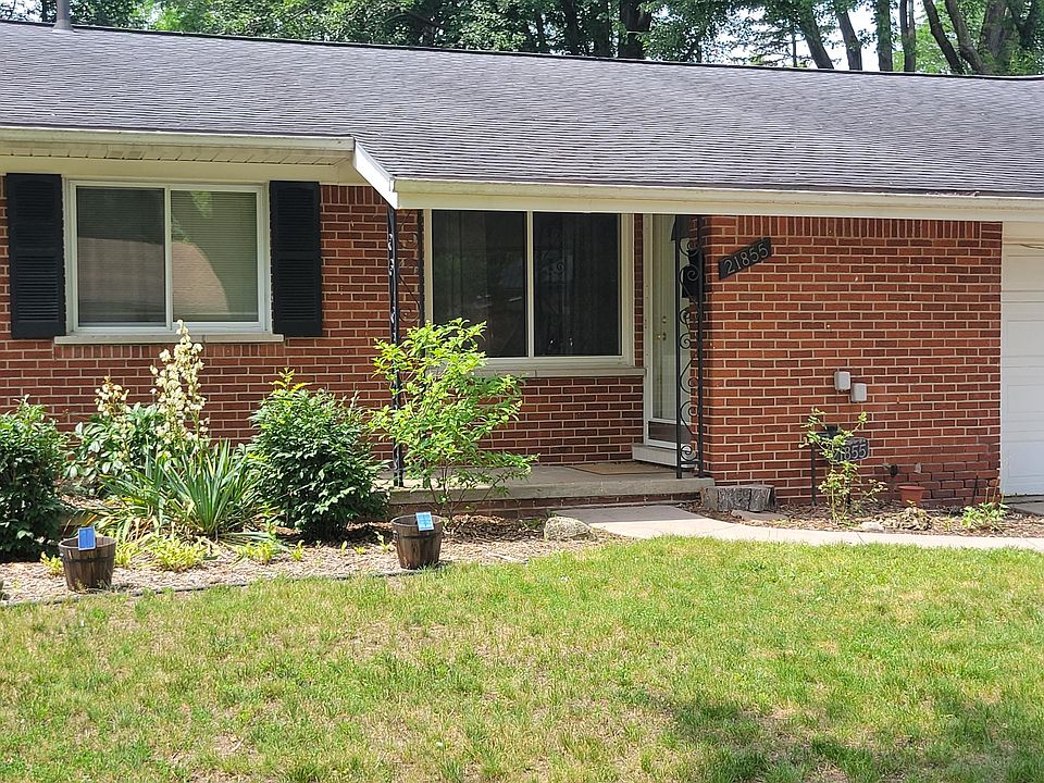 1st image of 21855 Leyte Ave