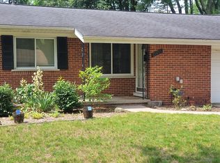 21855 Leyte Ave, Farmington Hills, MI 48336