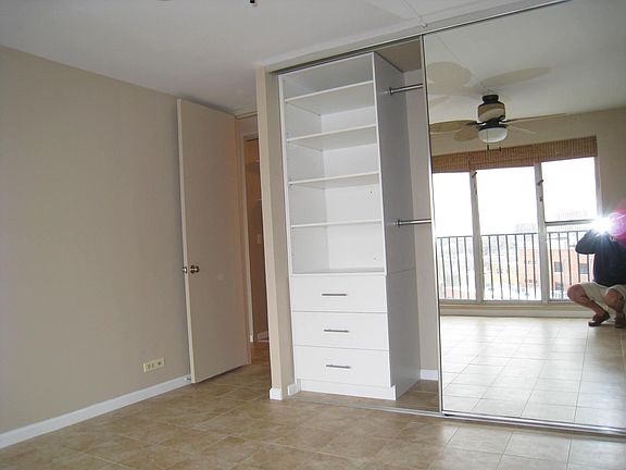 2nd image of 1960 N Lincoln Park West Ave #808