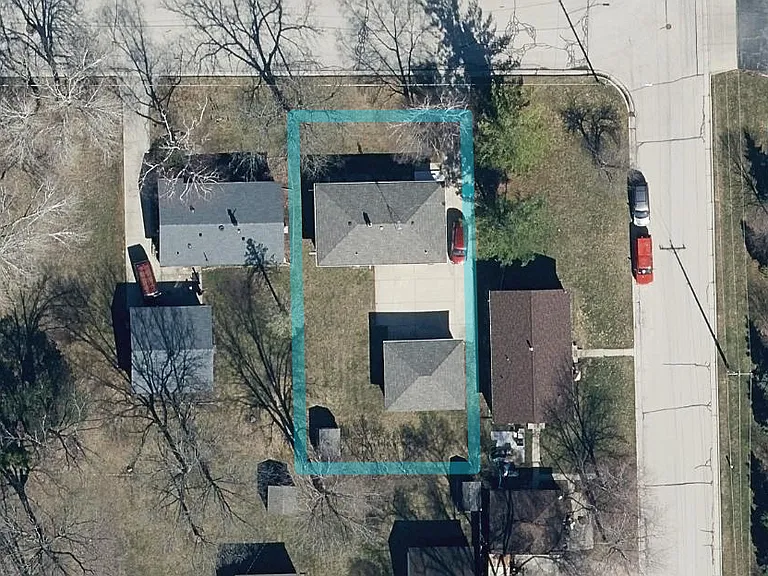 409 W Linwood Ave — Photo 20