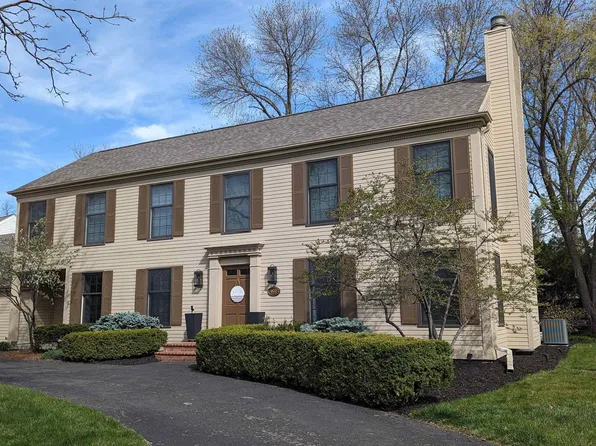 1835 Saint James Rd, Lincoln, NE 68506