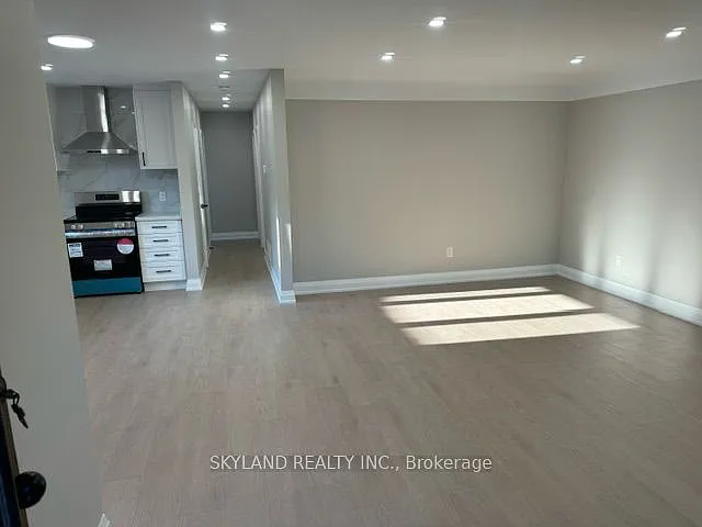 21 Nova Dr #UPPER — Photo 4