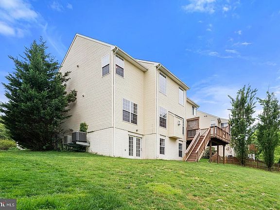 2nd image of 354 Hidden Creek Ln