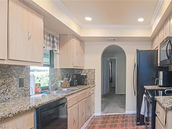 4th image of 3580 Knollwood Rd