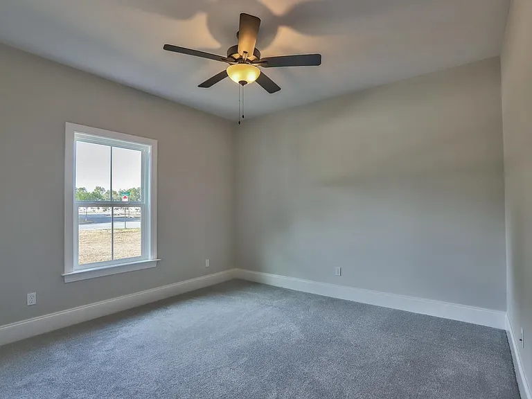 43 Sarlan Garden Dr — Photo 23