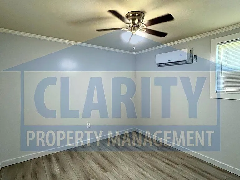 580 Dooley St NE — Photo 7