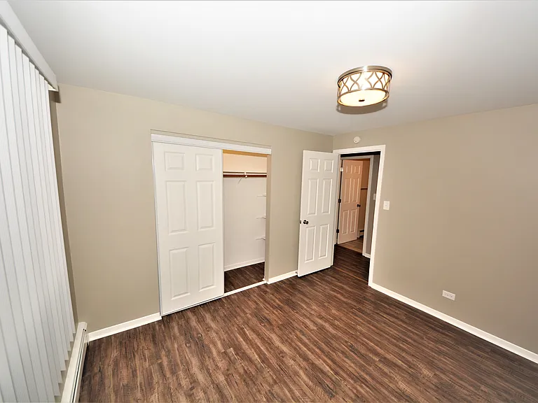 9422 S 78th Ct #2 — Photo 10