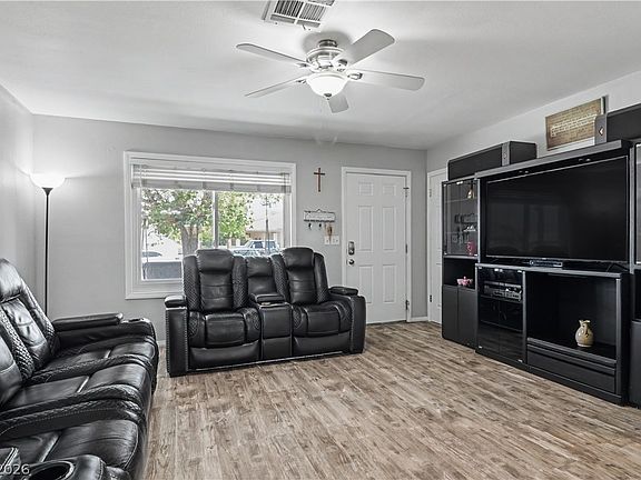 5th image of 441 Longtree Ave