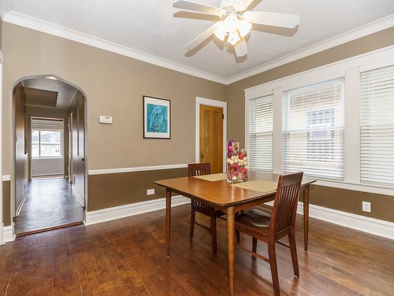 3rd image of 6018 W Berenice Ave