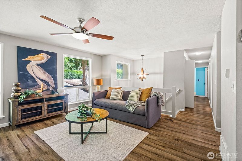 5th image of 2136 NW Clinton Avenue