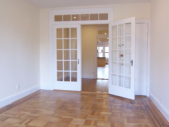 5th image of 461 W 49th St APT 4B