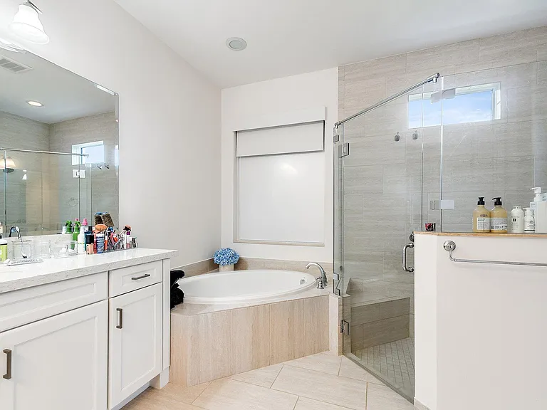 518 Carrara Ct — Photo 18