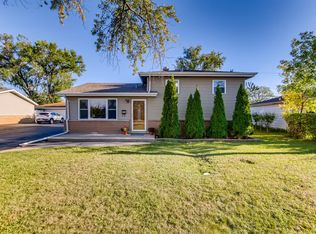 515 W Memory Ln, Addison, IL 60101