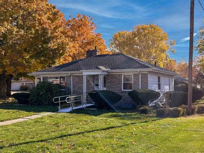 1740 Rockne Dr, South Bend, IN, 46617