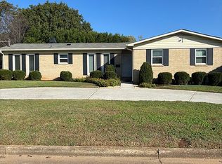 1813 Nixon Ave NE, Huntsville, AL 35811