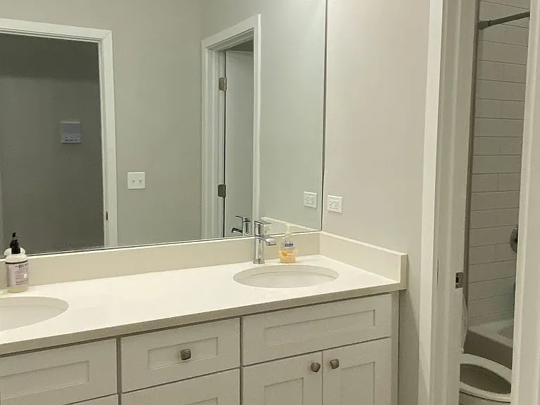 3254 N Ravenswood Ave #1 — Photo 3
