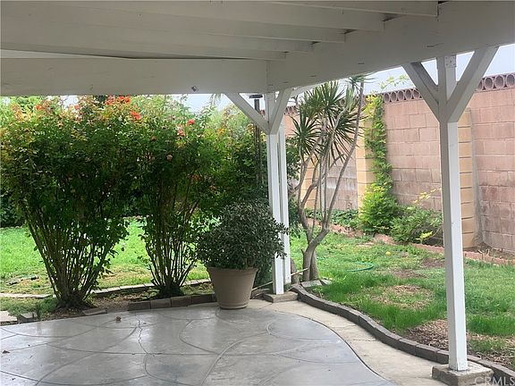 3rd image of 14943 Woodbay Dr