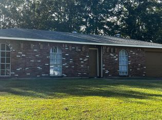 2124 Springwood Rd, Gautier, MS 39553