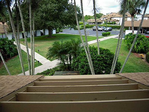 3rd image of 6175 Mirror Lake Dr #204