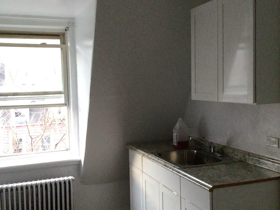 160 Buena Vista Ave #1