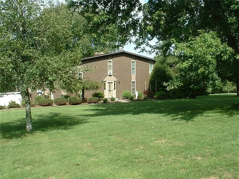 1104 Gemmell Rd photo 1