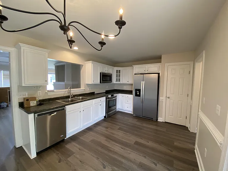 2055 B Cambria Dr #1 — Photo 13