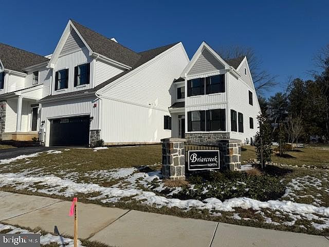 1st image of 100 Leahy Dr