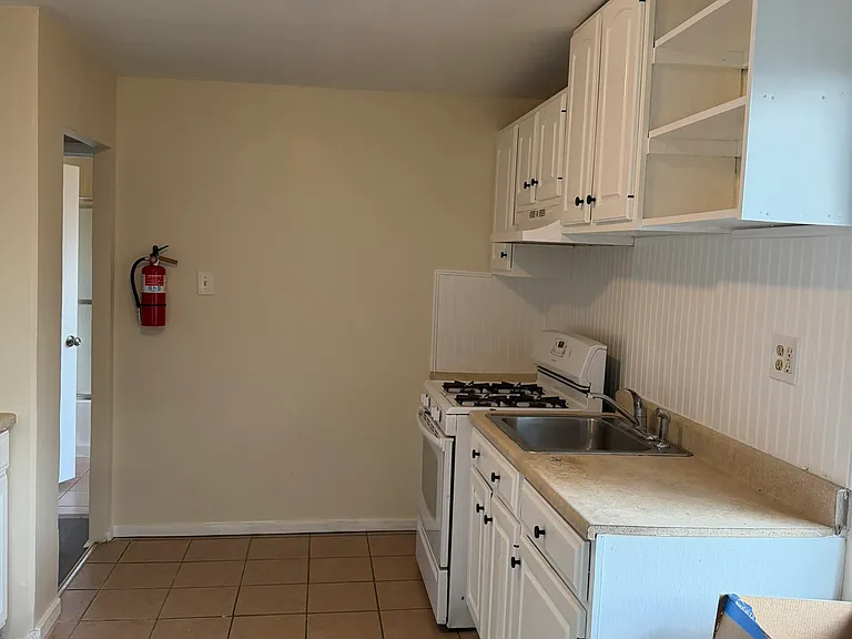 15 E Adams Ave #2 — Photo 2