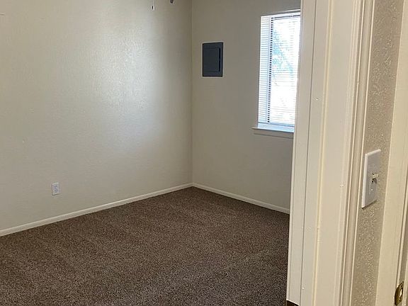 5th image of 306 Texas St NE APT C