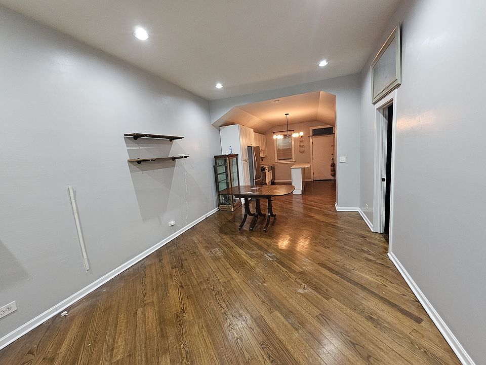 Living/dining room