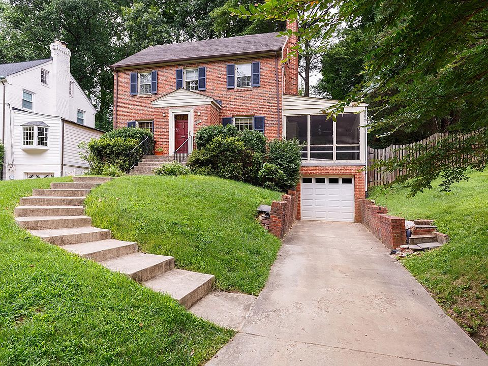 Single family home on quiet street