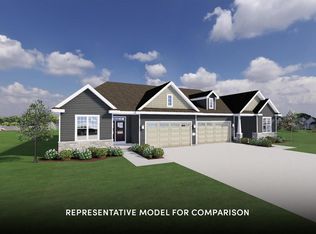 1080 Elderberry ROAD, Oconomowoc, WI 53066