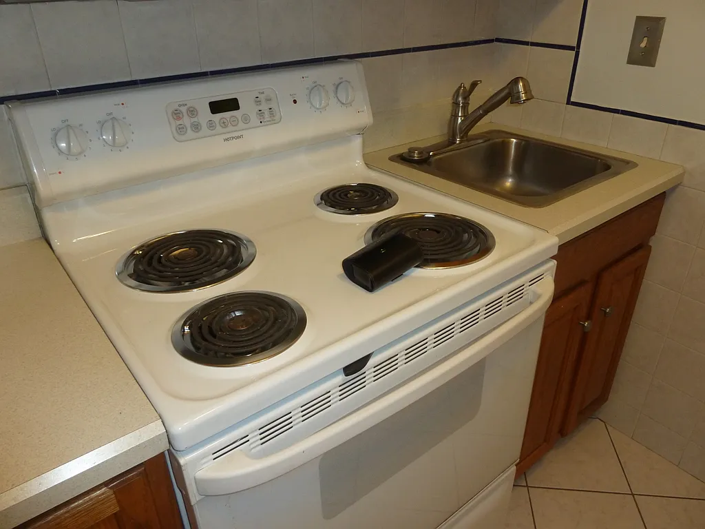 1 bed, $2,450 — Photo 4