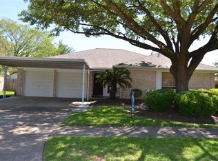 2813 Parkglen St, Deer Park, TX 77536
