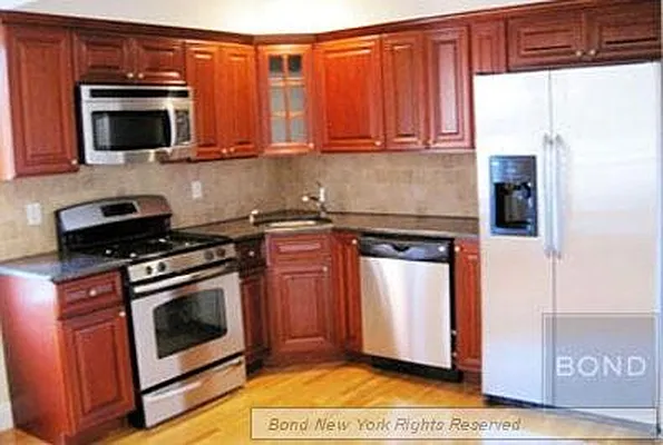 Sold by Bond New York | media 7