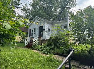 2426 Mary Ave, Saint Louis, MO 63136