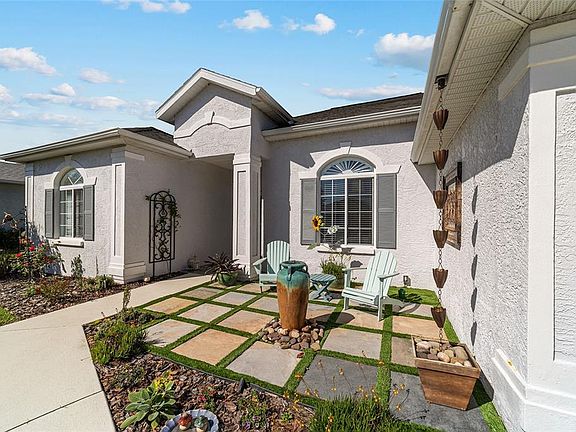 4th image of 2380 NW 55th Avenue Rd