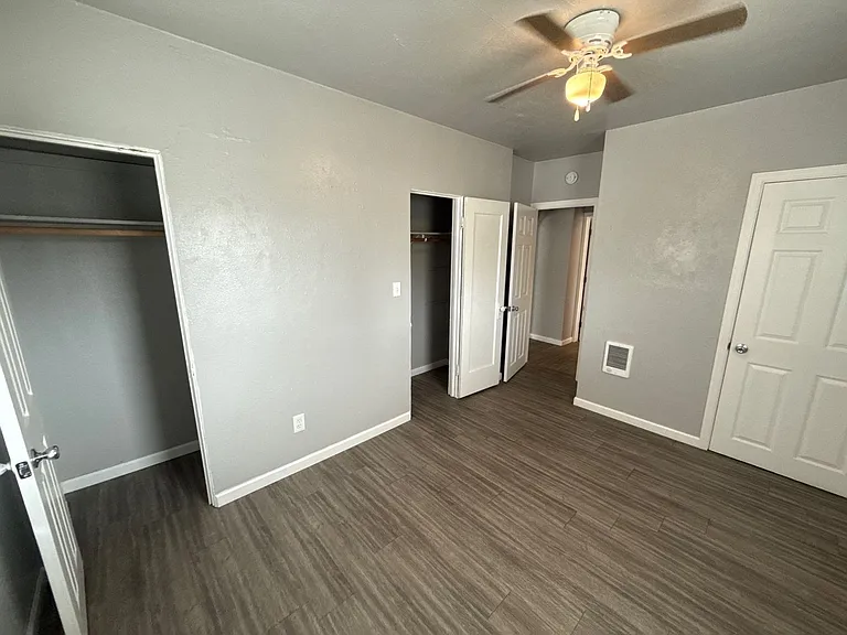 1237 Nandina St #1 — Photo 12