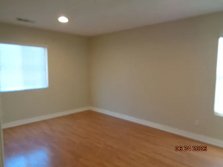 2064 W Avenue K #6 — Photo 18