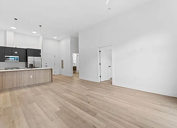 2nd image of 39.5 Madison St #102A