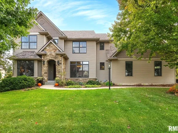 5357 Hopewell Ct, Bettendorf, IA 52722