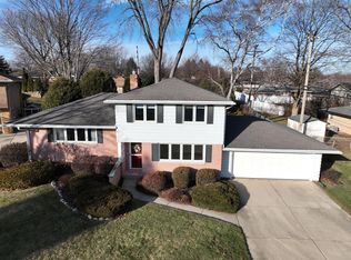 1704 Oak STREET, South Milwaukee, WI 53172