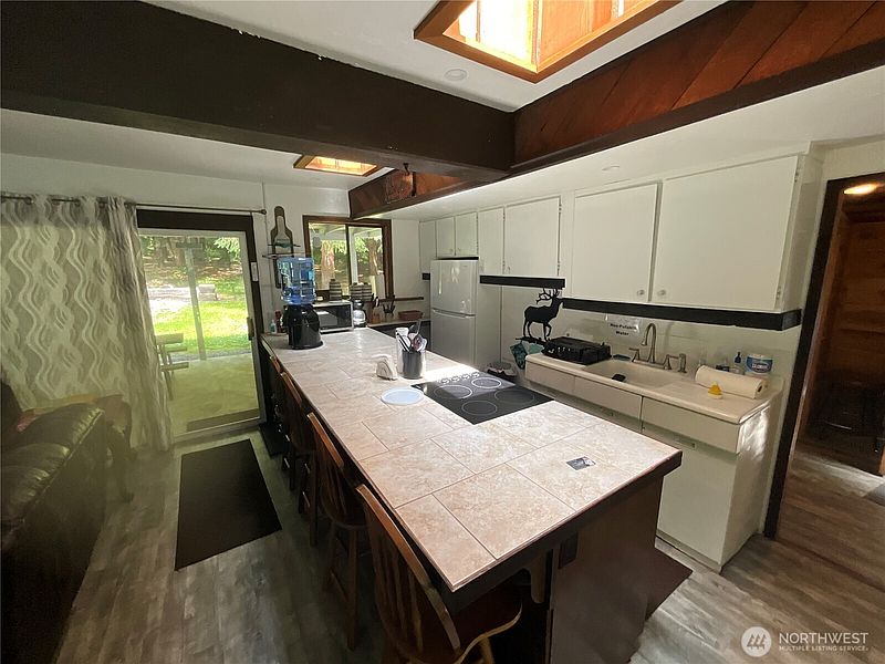 4th image of 540 Nichols Road